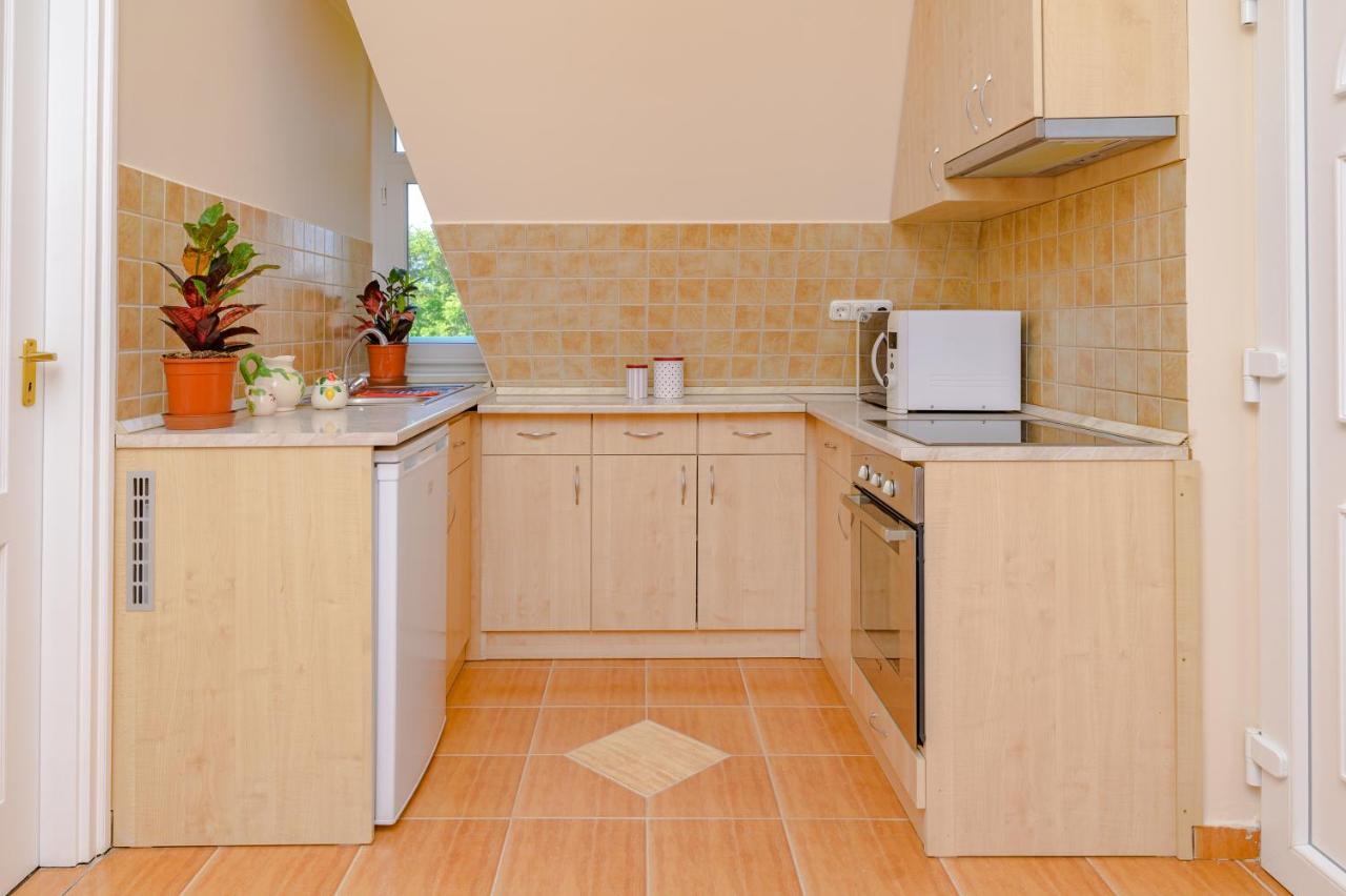 Illes Apartmanok Ii. Hajdúszoboszló المظهر الخارجي الصورة