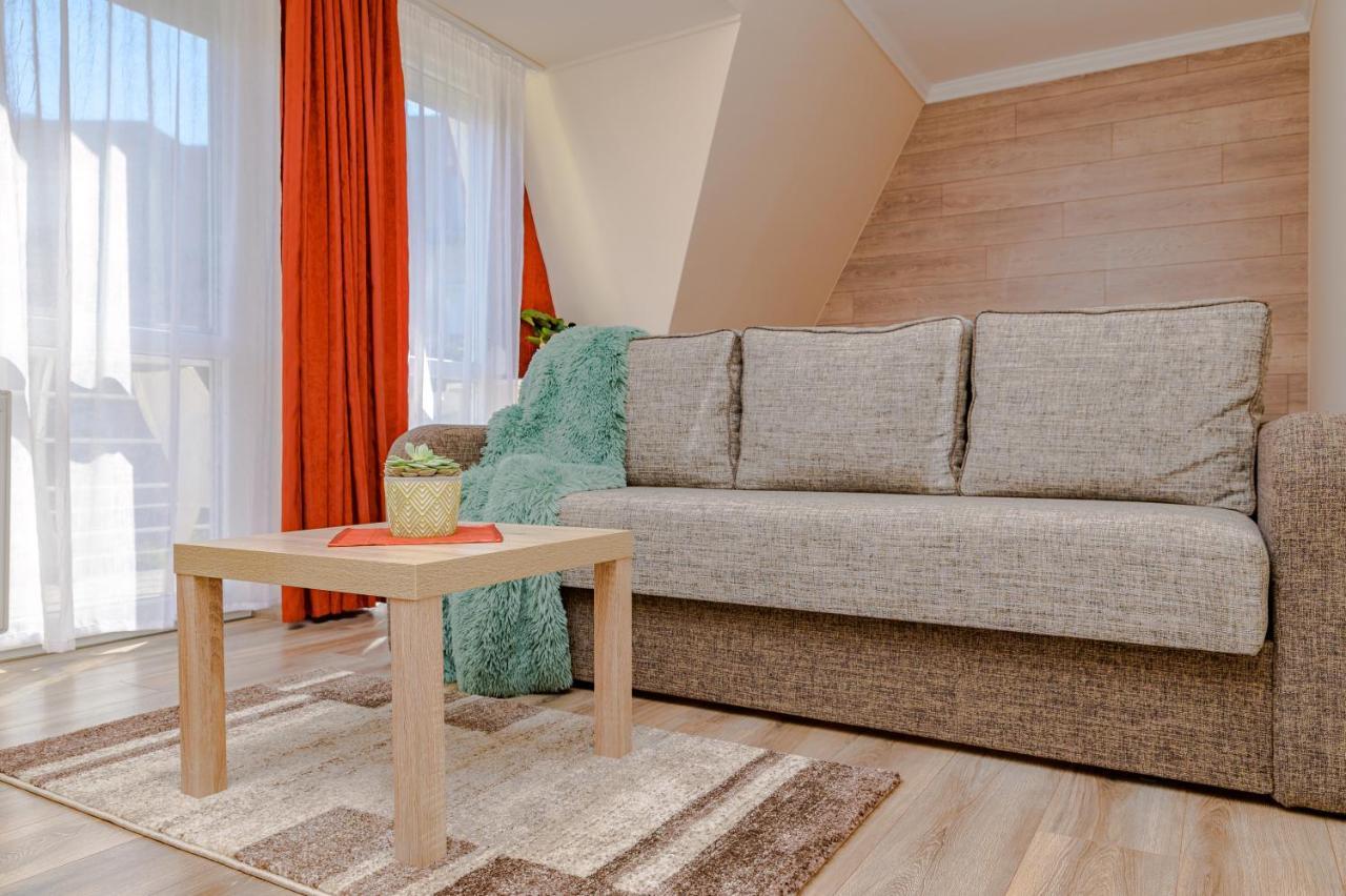 Illes Apartmanok Ii. Hajdúszoboszló المظهر الخارجي الصورة